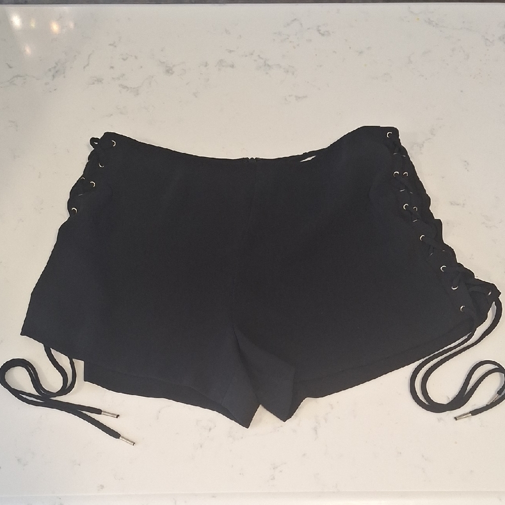 Rachel Roy Women's Black Lace-Up Shorts size medium